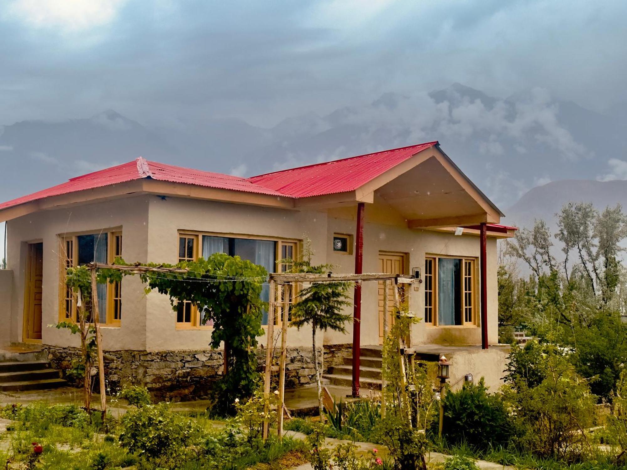 Orgventure Resorts Skardu Zewnętrze zdjęcie